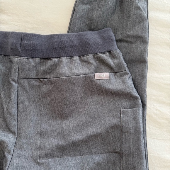 Figs Graphite Joggers - Picture 5 of 6